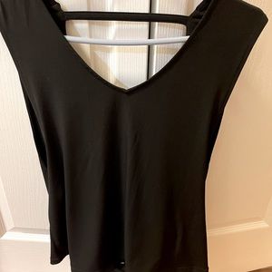 DKNY top